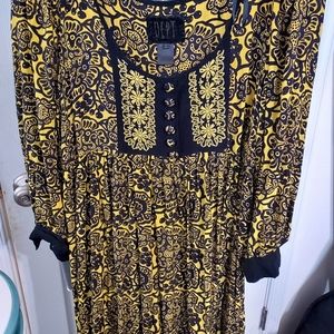 Super cute yellow black floral 3/4 sleeve dress
